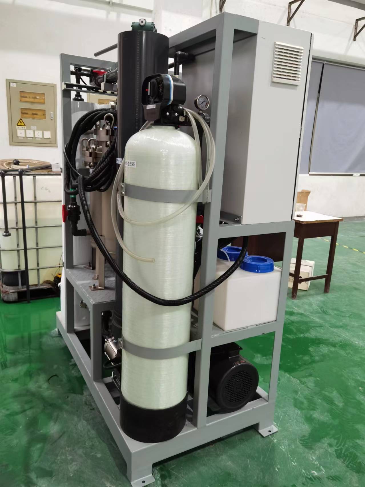 리튬 배터리 뱅크 및 원격 부족 커뮤니티 키트를 갖춘  - Wind Solar Hybrid Kit 리뷰 및 가격